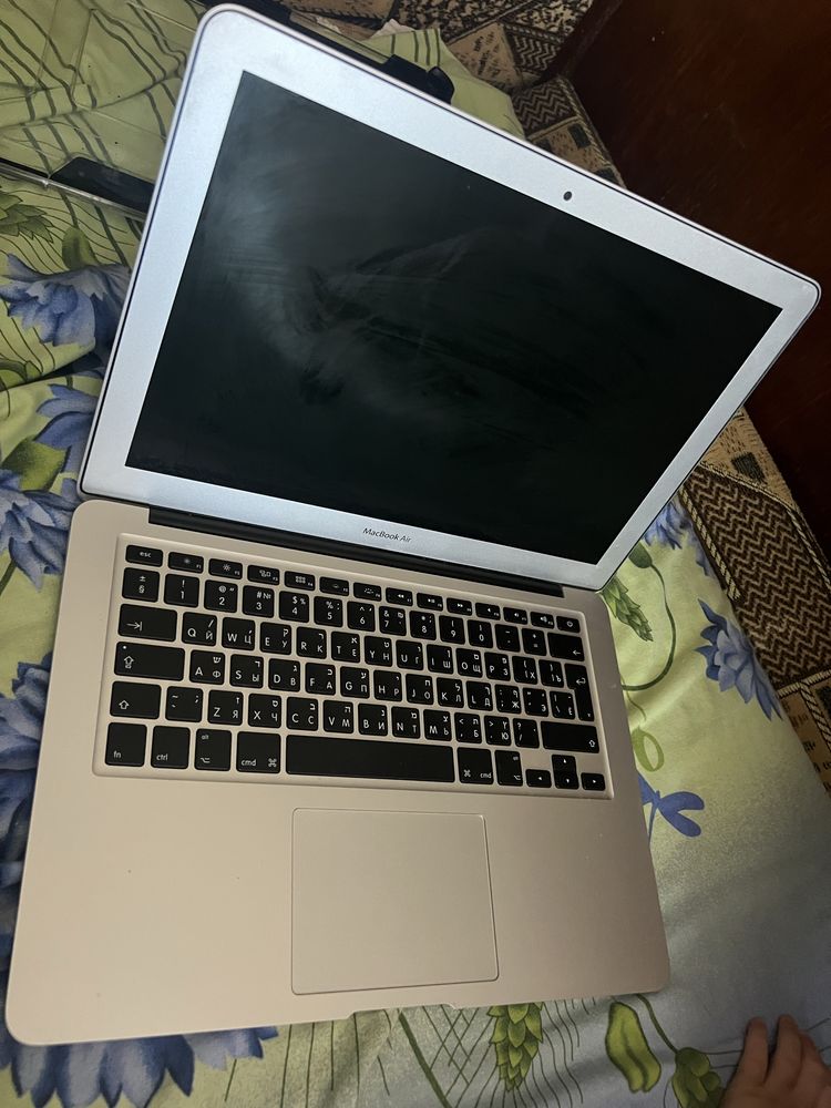 Продам ноутбук Apple MacBook