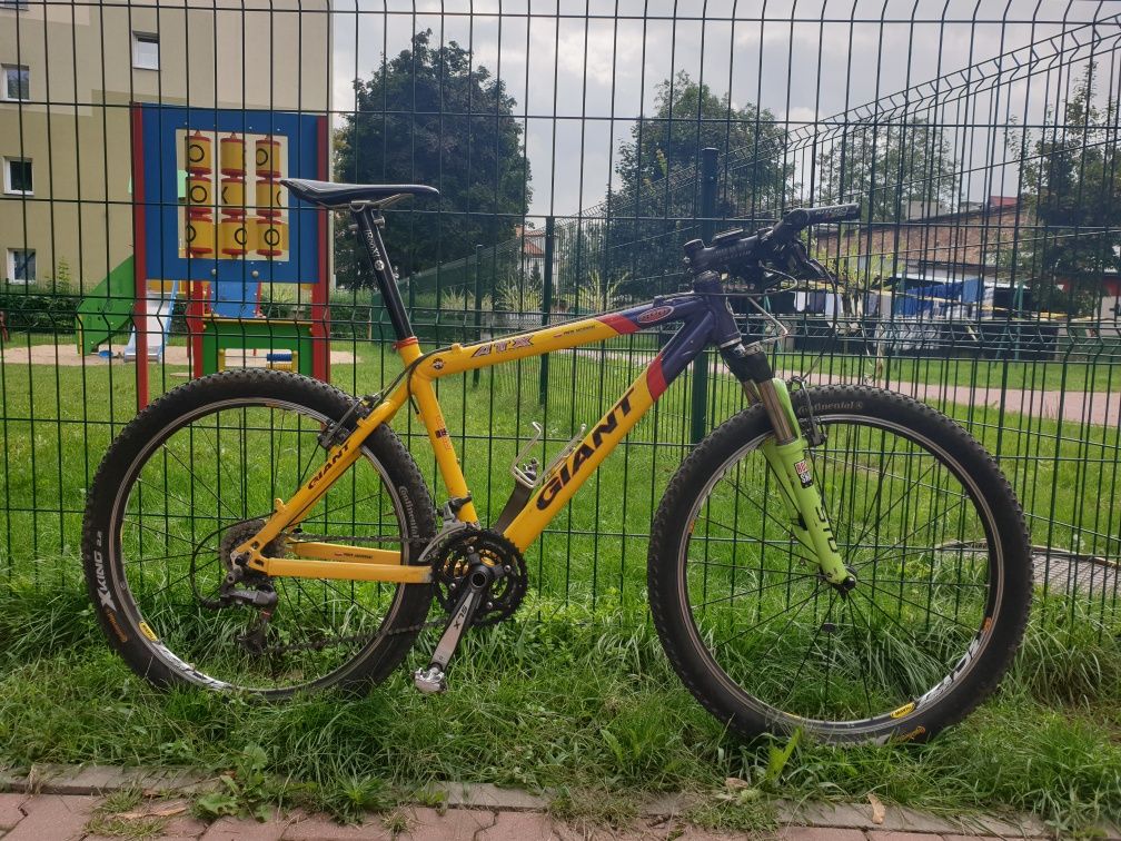Giant atx 800 sid world cup deore xtr xt lx slx ritchey wcs mavic roox