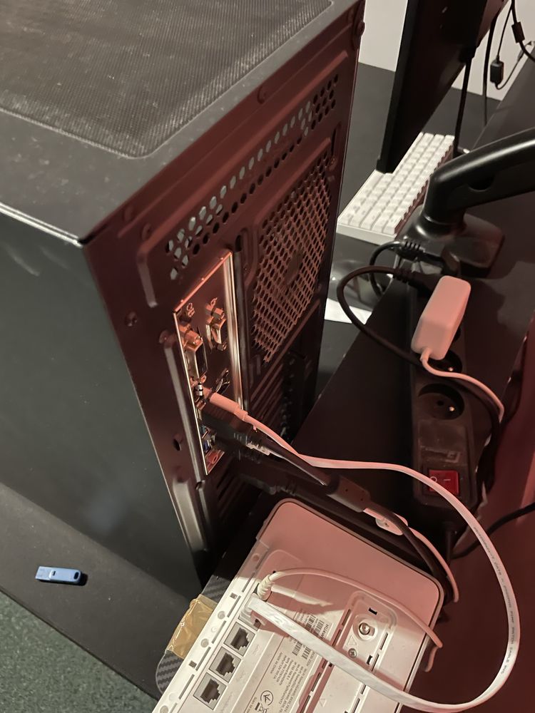 PC gamingowy złożony gotowy do użytku