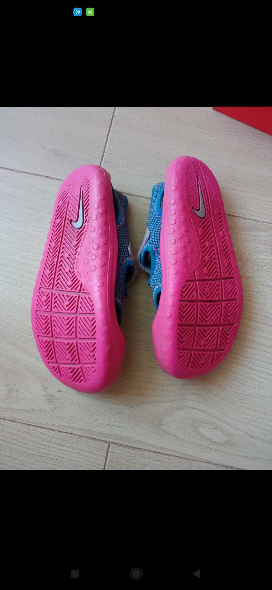 Sandały Nike 22 i 25, 2 pary