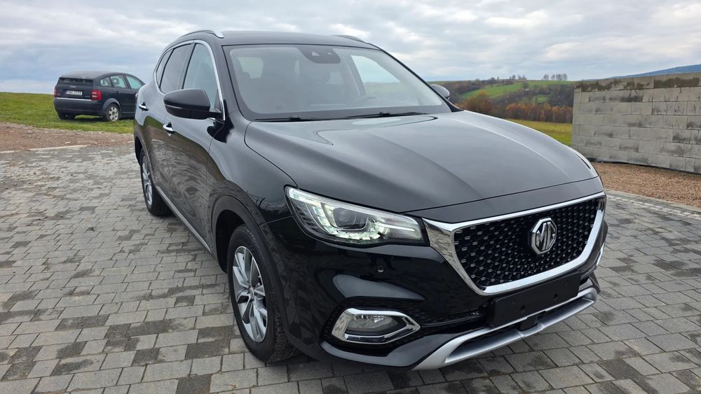 MG HS 1.5Benzyna Automat Skóra grzane fotele Ledy