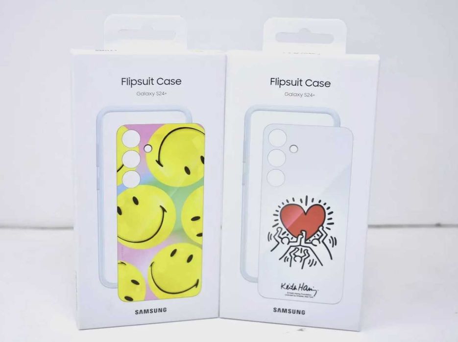 Оригинальный чехол Samsung S24 Plus Flipsuit (Heart + Smile) SM-S926