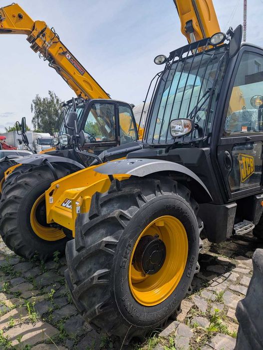 Телескопічний навантажувач JCB 535-95 (541-70 AGRI 531-70) Manitou
