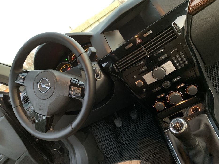 Opel Astra Cosmo 1.9 CDTI • як нова • без вкладень • перевірка на СТО!