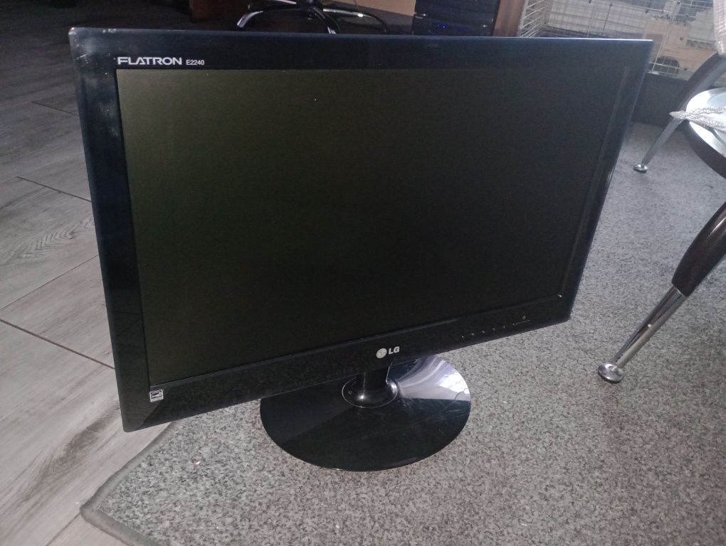 LG monitor na sprzedaż