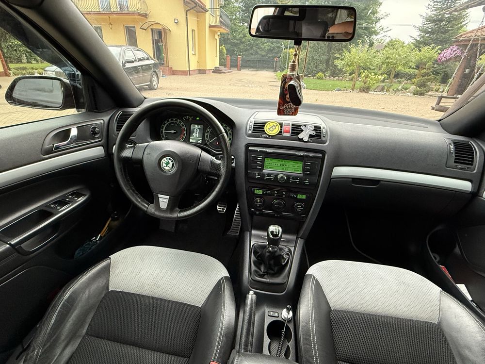 Octavia vrs, felgi 18, zadbana!