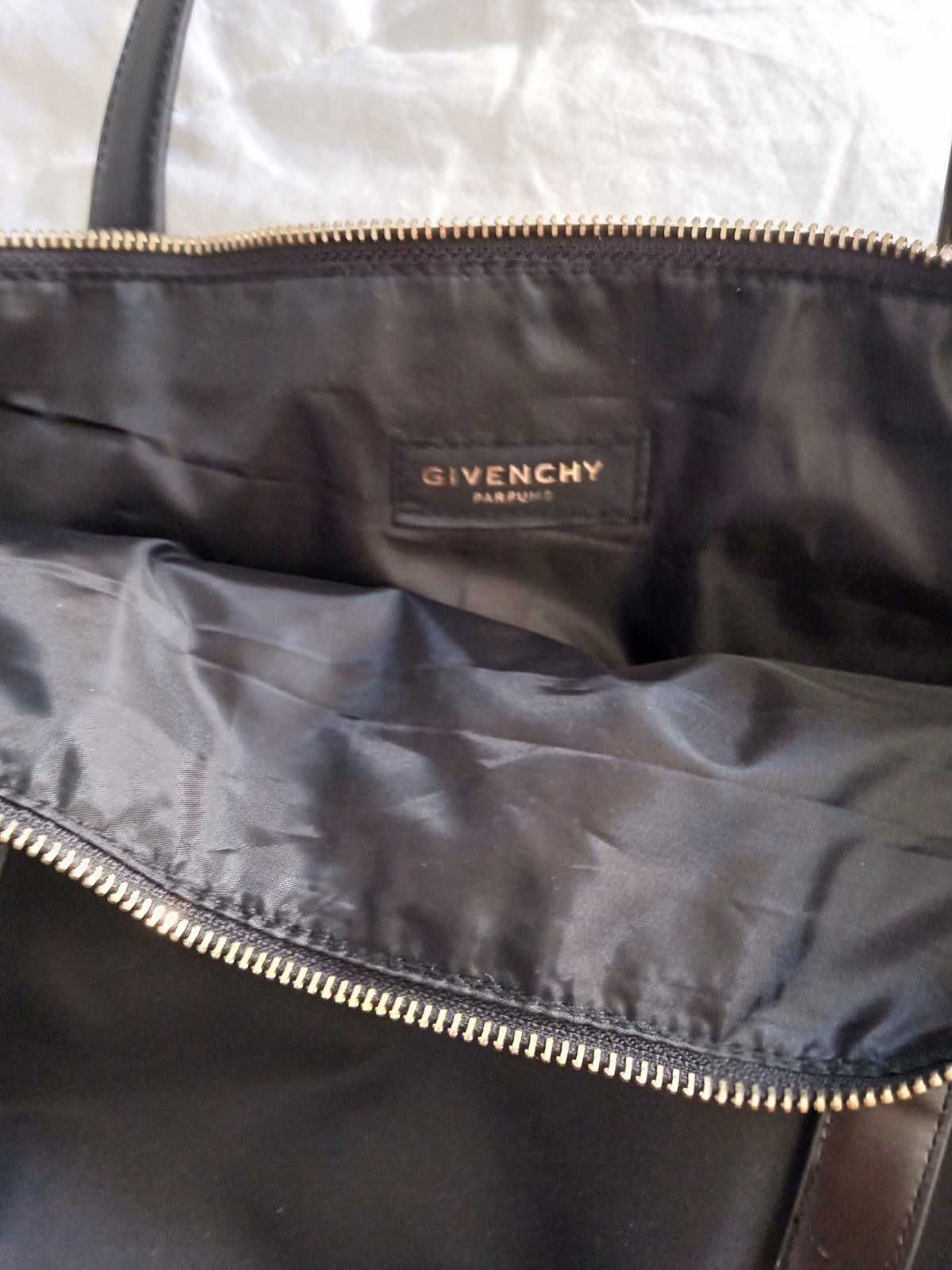 Сумка черная Givenchy