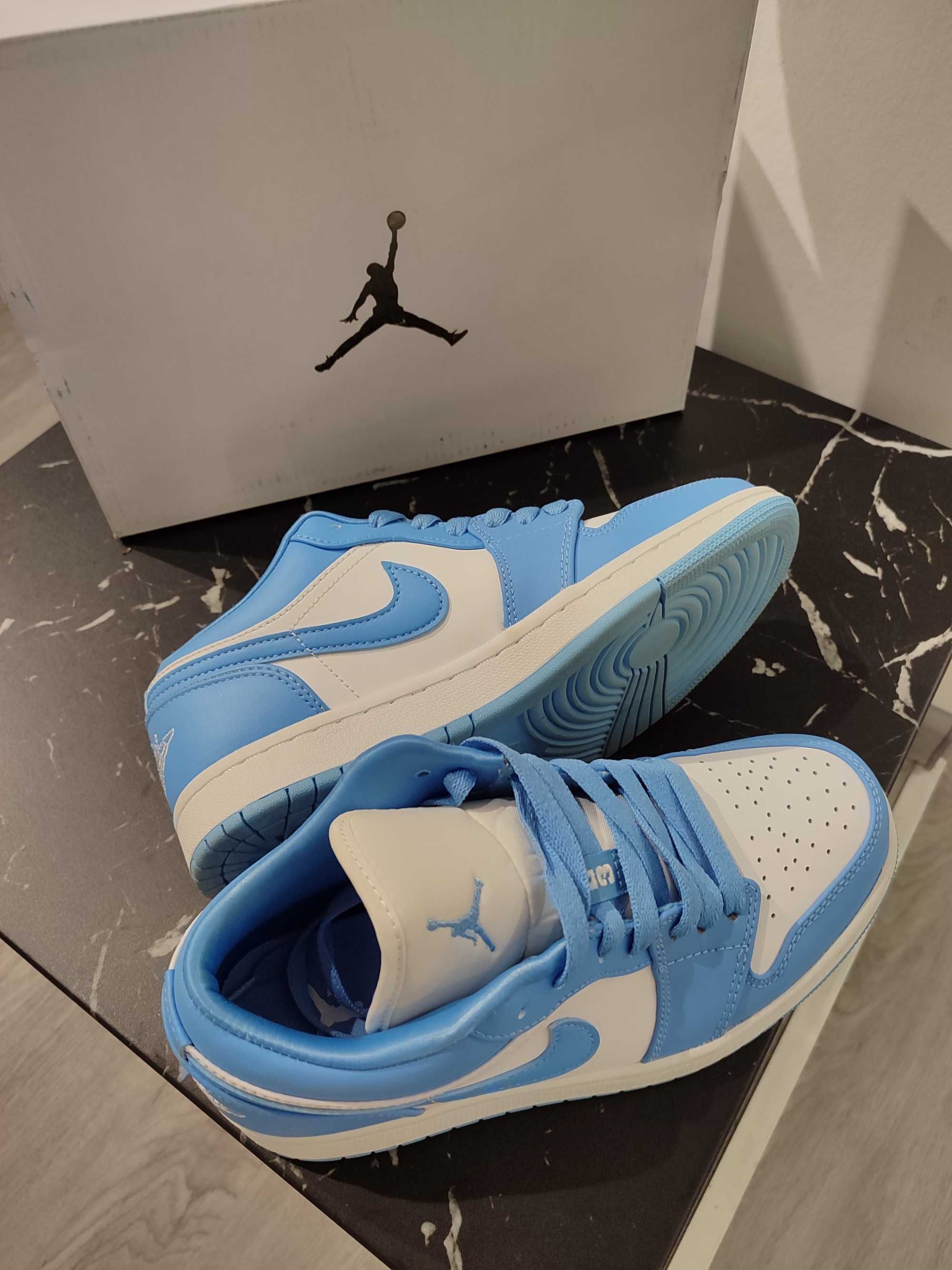 Кросівки Air Jordan 1 Low 'UNC'