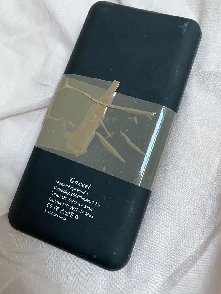 Powerbank Gnceei 25000 3 wejscia usb A