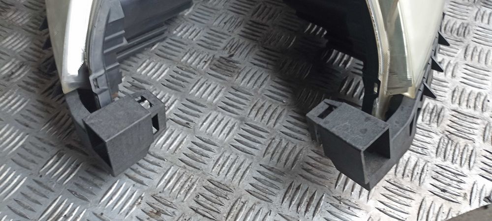 lampa przednia przód lampy mazda 5