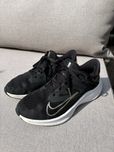 Nike do biegania czarno białe 37,5