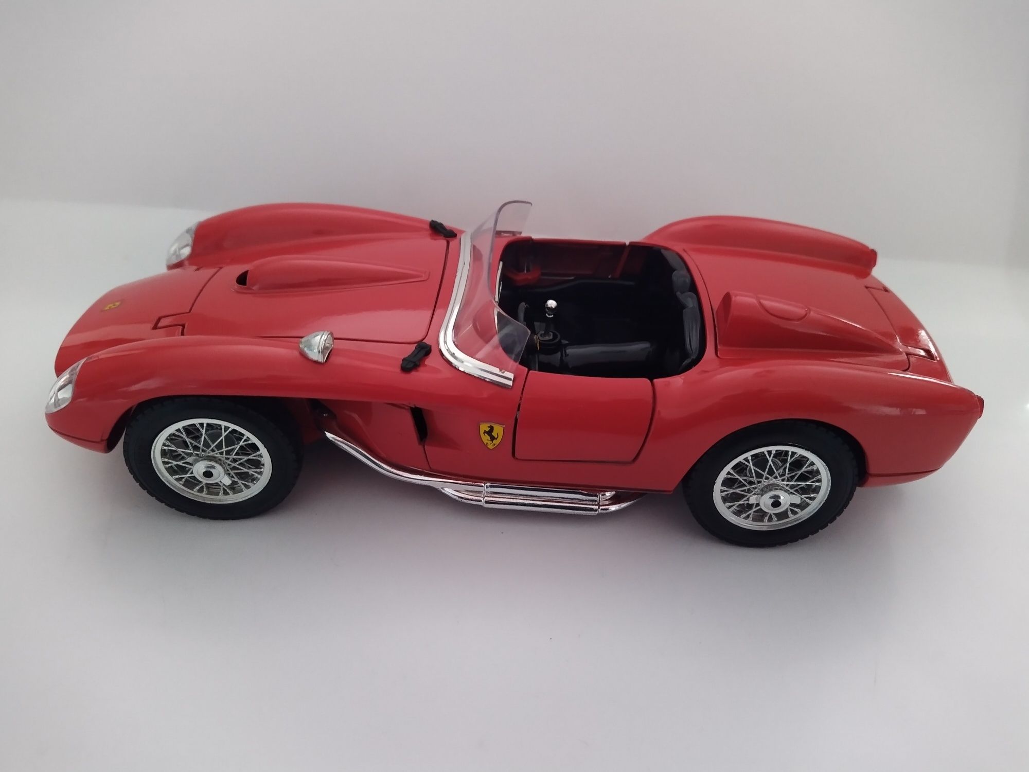 Ferrari 250 Tessa Rossa bburago burago Skala 1:18