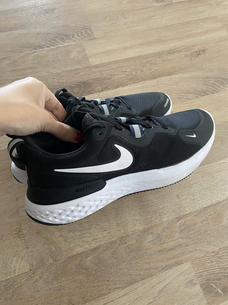 Nike ténis pretos n°36,5 novos
