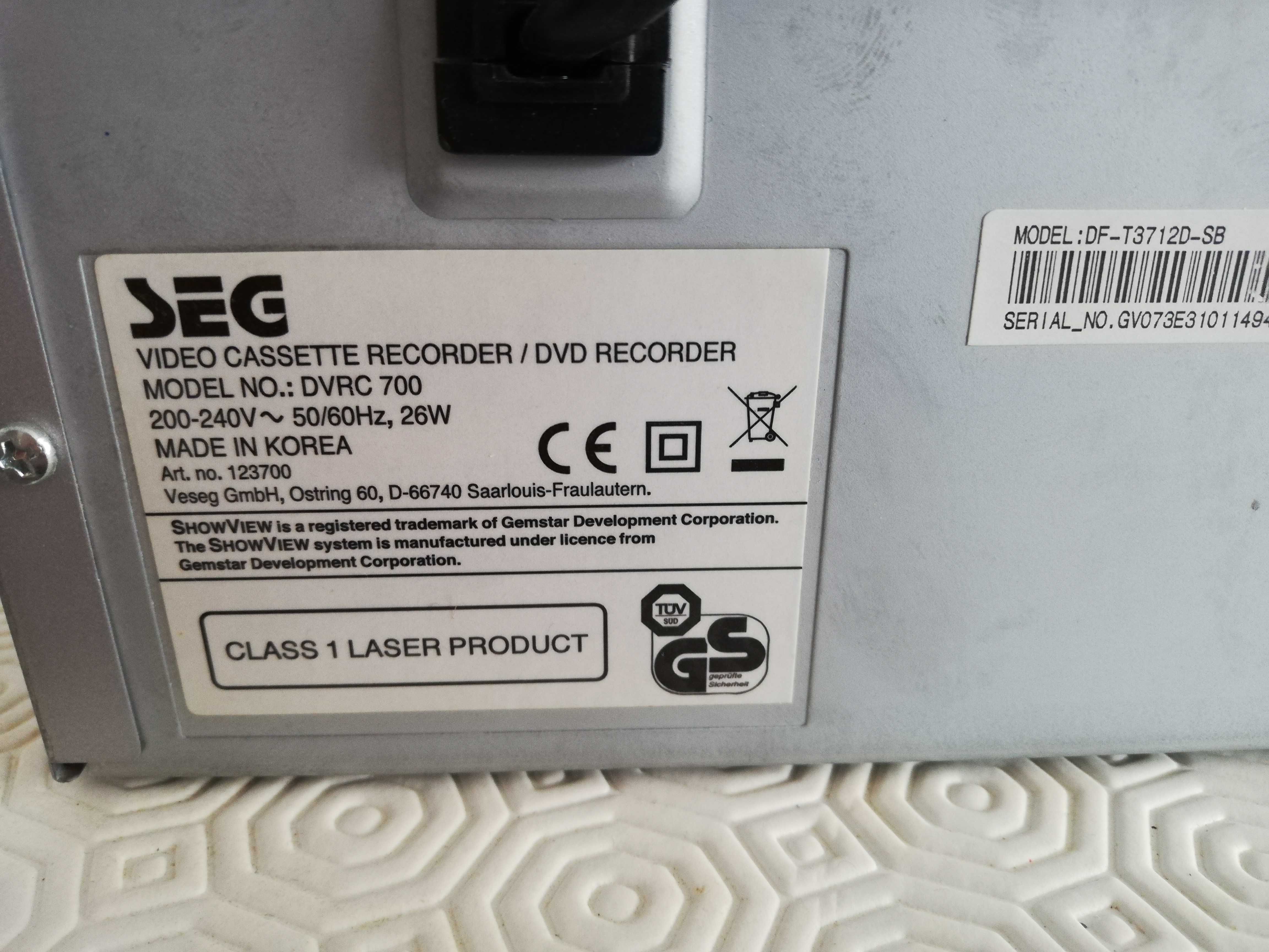 SEG Video Cassette Recorder / DVD Recorder DVRC 700