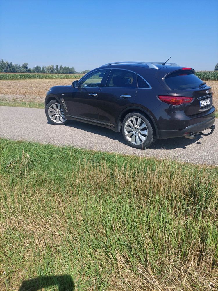 Infiniti FX DS 2010