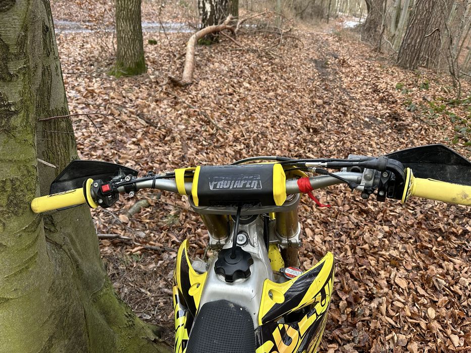 Suzuki Rm-z 250 (Nie KTM,Yamaha,Honda,Kawasaki)