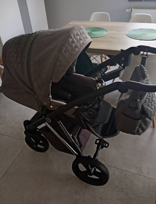 Wózek Camarelo Faro 2w1 z akcesoriami