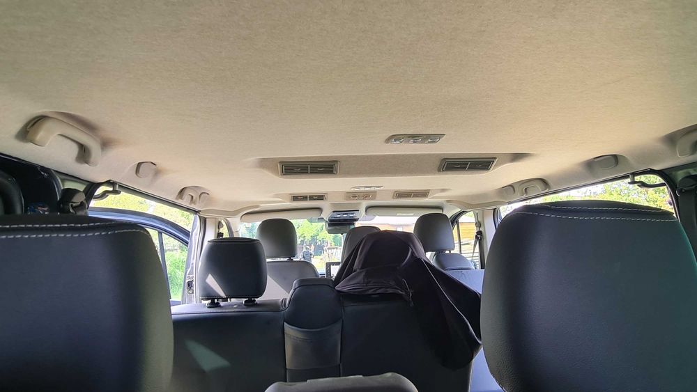 Wynajmę NOWEGO Busa 9-cio osobowego Renault Trafic 2.0 170 KM AUTOMAT