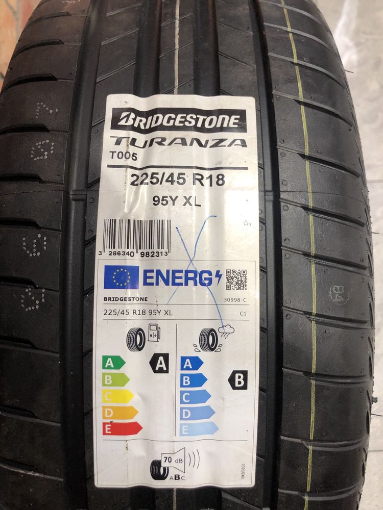 Koła letnie 18 KIA Stinger 5x114,3 ET45 225/45/18
