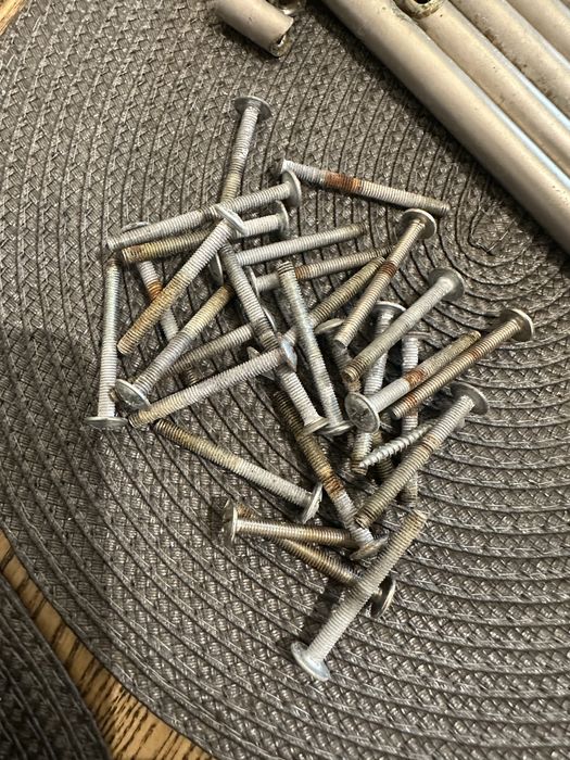 Металлические ручки на кухонный гарнитур