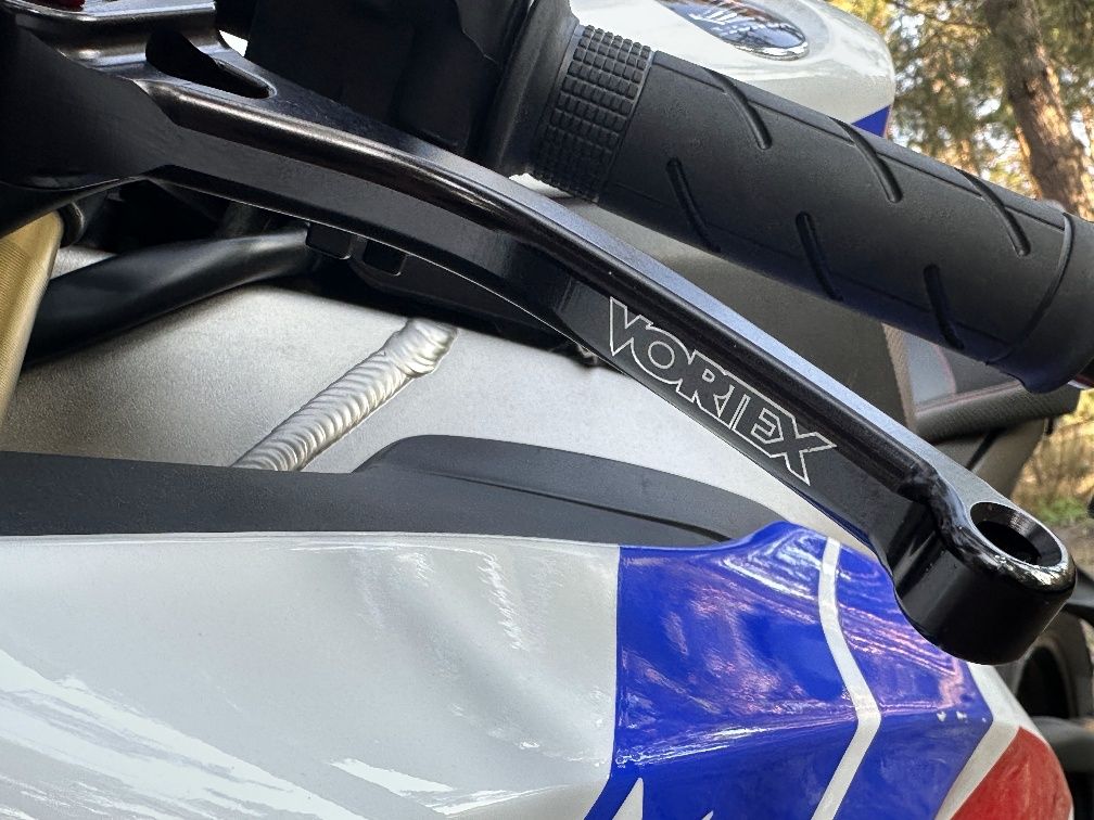 Honda cbr1000rr в гарному стані