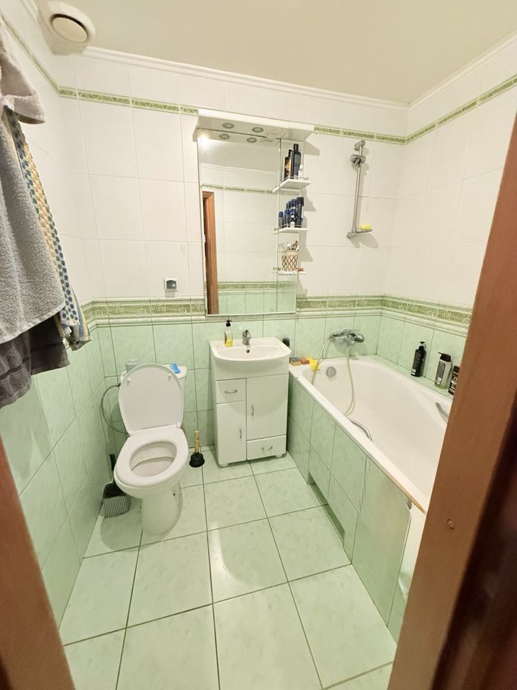 Продаж 3 кім квартири по вул. Лазаренка (80 м. кв.)