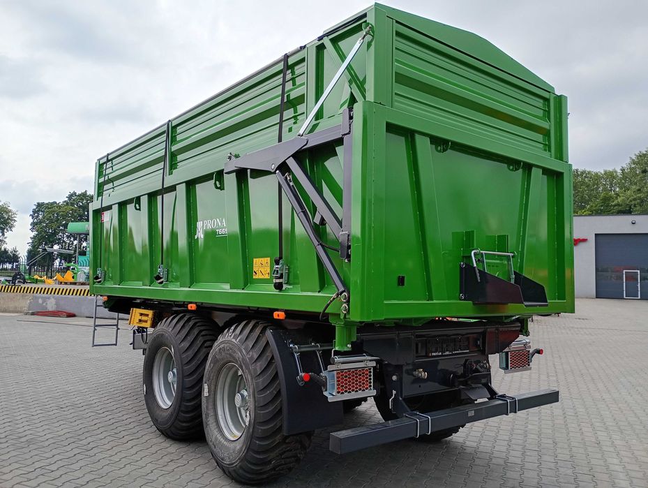 Przyczepa skorupowa z bocznym wysypem PRONAR T669/1 - cena PROMOCYJNA