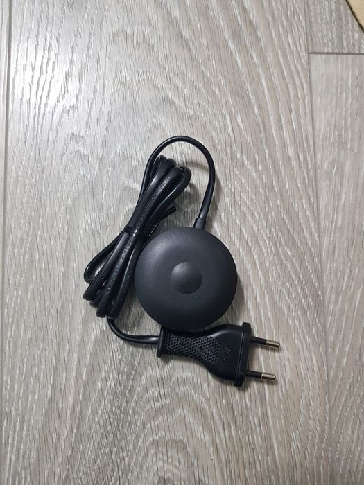 Зарядний пристрій для індуктивної електричной зубної щітки