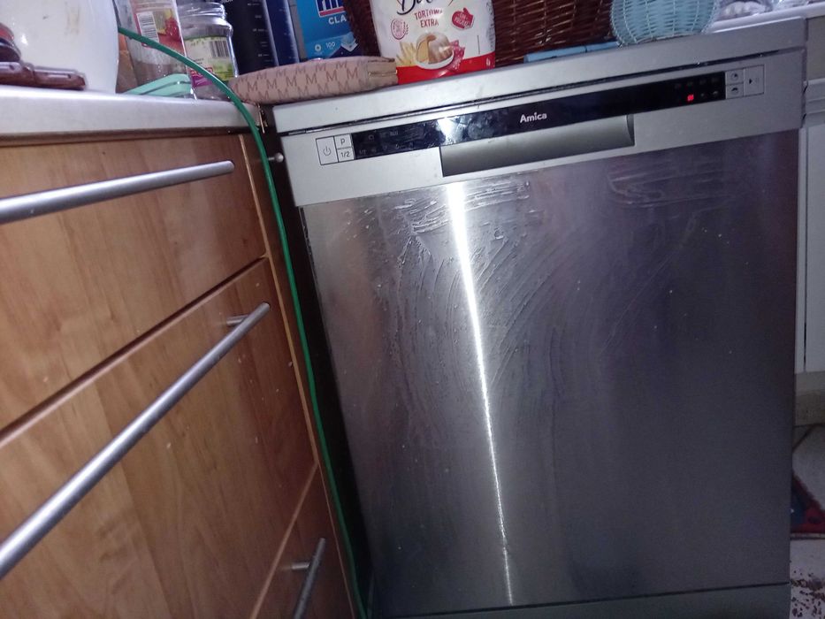 Bardzo pilnie sprzedam roczną zmywarkę Amica  dotykową jak nowa