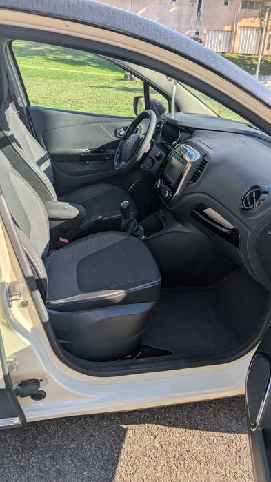 Renault Captur Bege