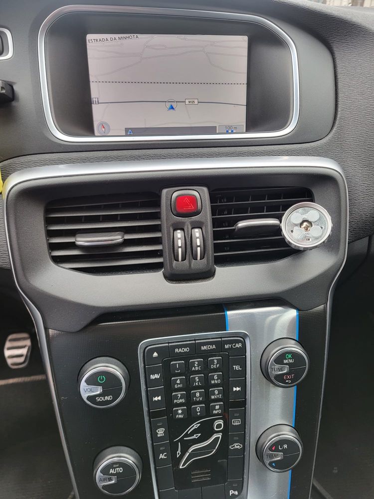 Volvo V40 rdesing