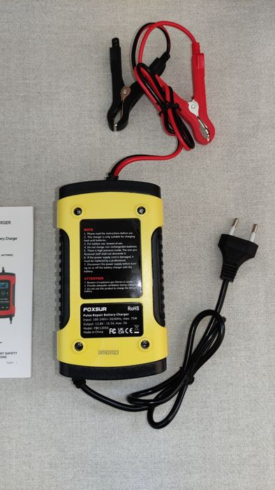Зарядний пристрій Foxsur 12В, 5А. 
Зарядное устройство.