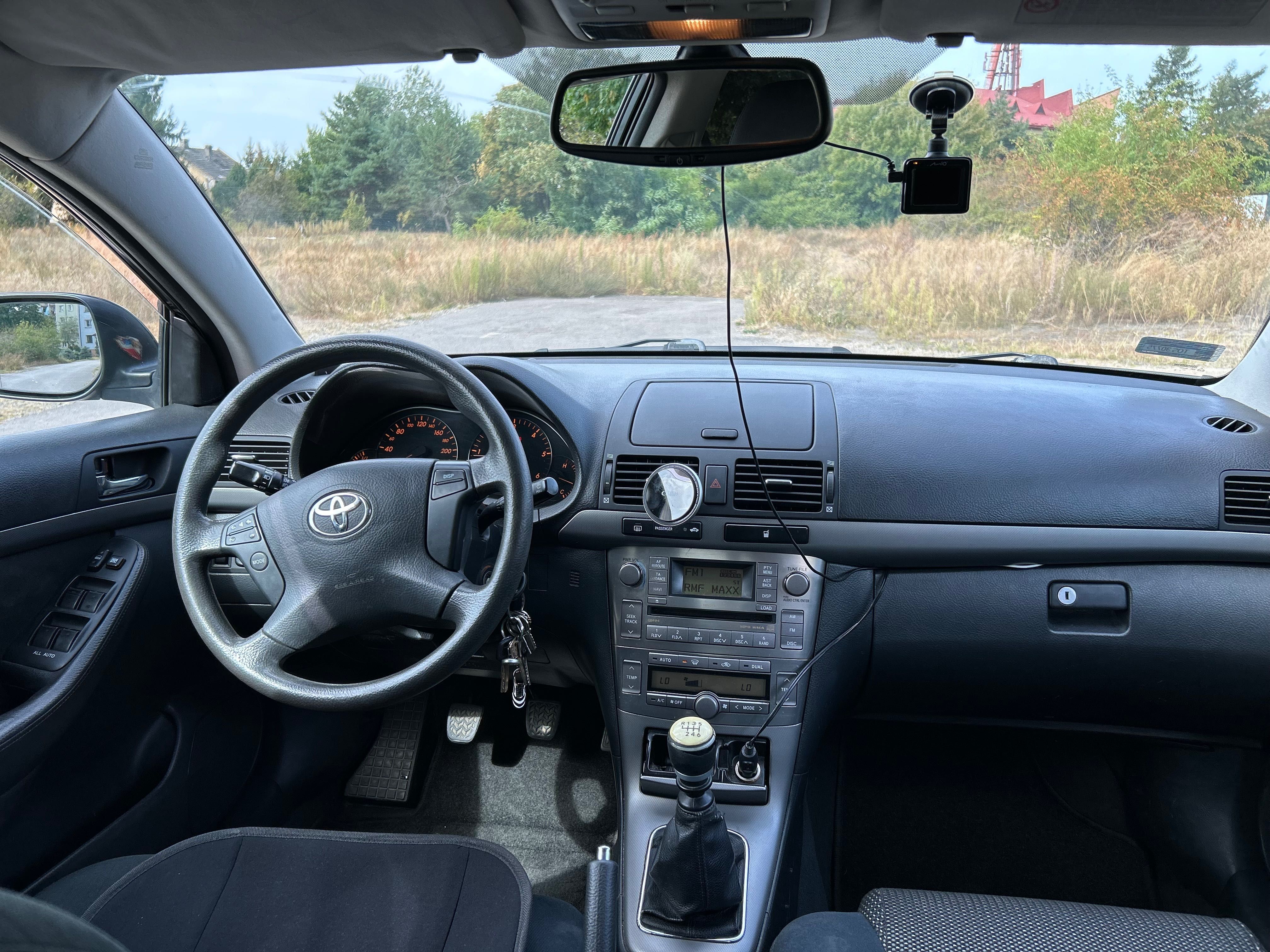 Toyota Avensis 2.0, D4D, 126 KM, godna uwagi, 10 lat w jednych rękach.