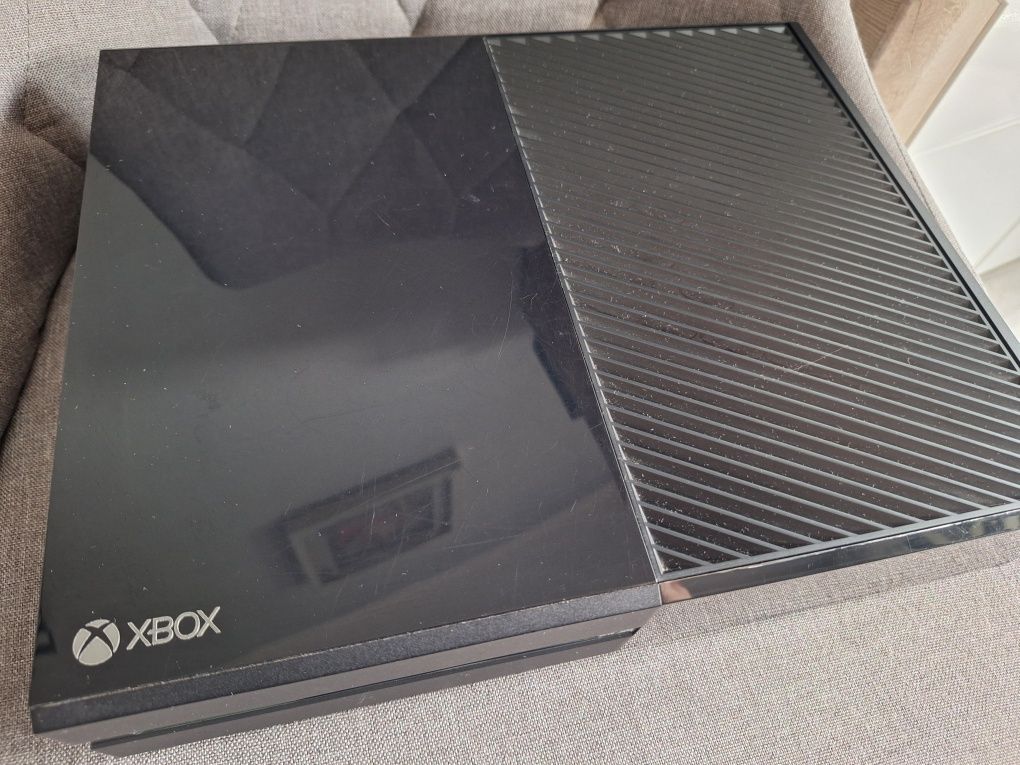 Konsola Xbox One Kompletna 500Gb