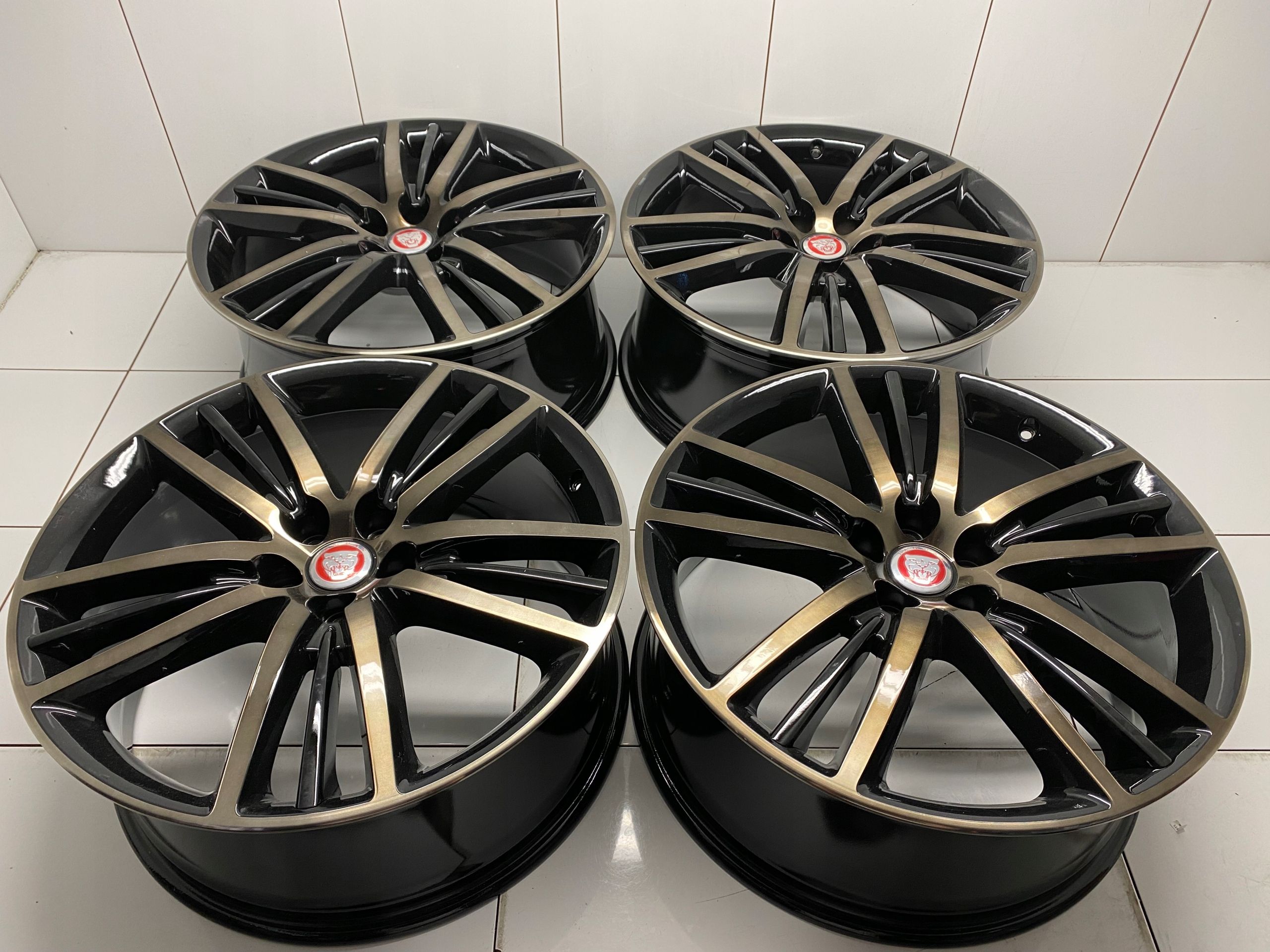 Felgi 20 Jaguar xf xj f Pace 8.5 ET49 Idealne Oem