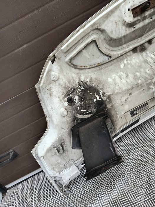 Renault Mascott pokrywa silnika  przód maska biała wysyłka