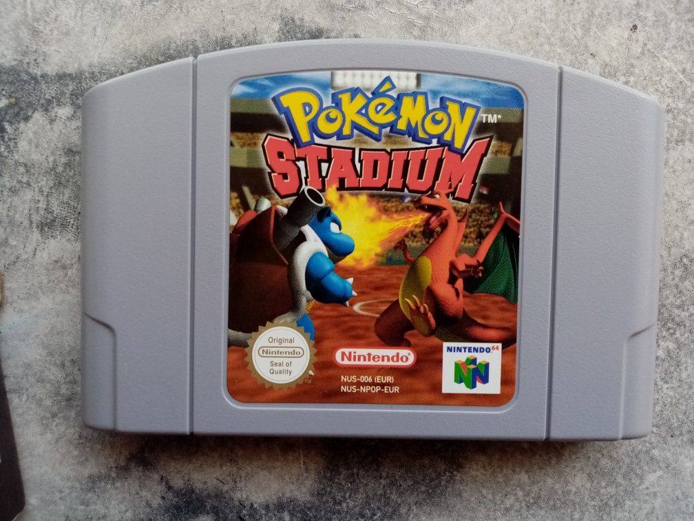Pokémon Stadium com caixa Nintendo 64