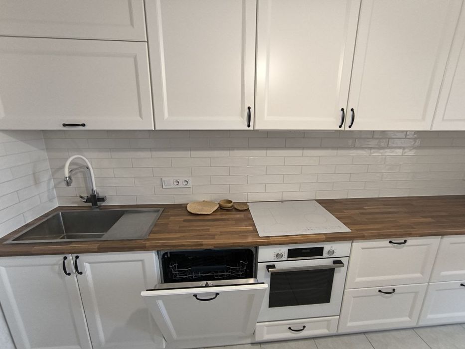 Сдам 2 х комн ЖК Одесские Традиции/ Грушевского