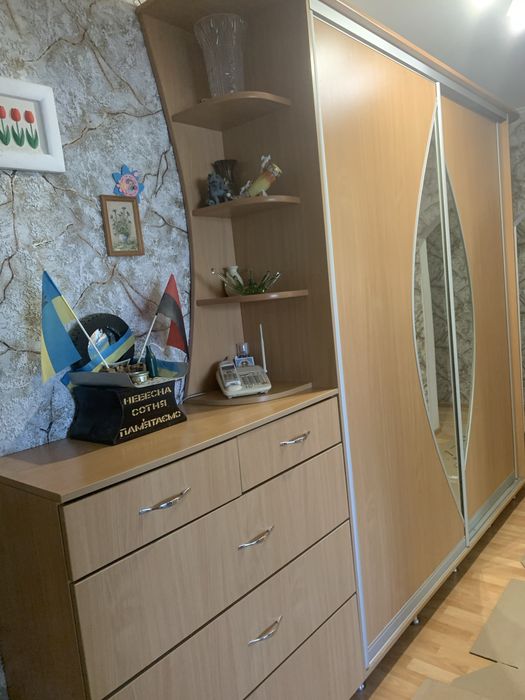 Меблі для коридору,шафа,комод для взутя,вживані в дуже хорошому стані!