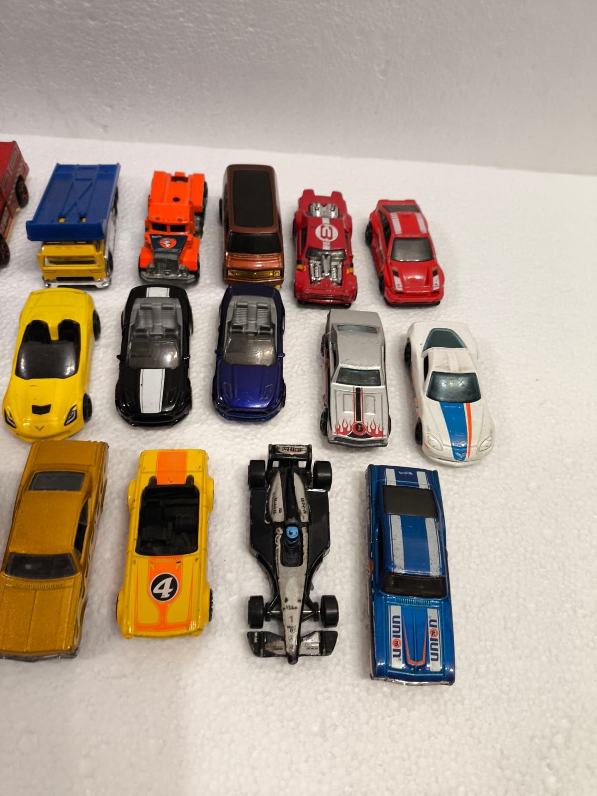 Hot wheels samochody