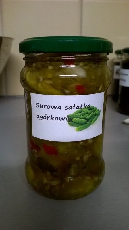 Przetwory.Sałatka ogórkowa,passata,buraczki