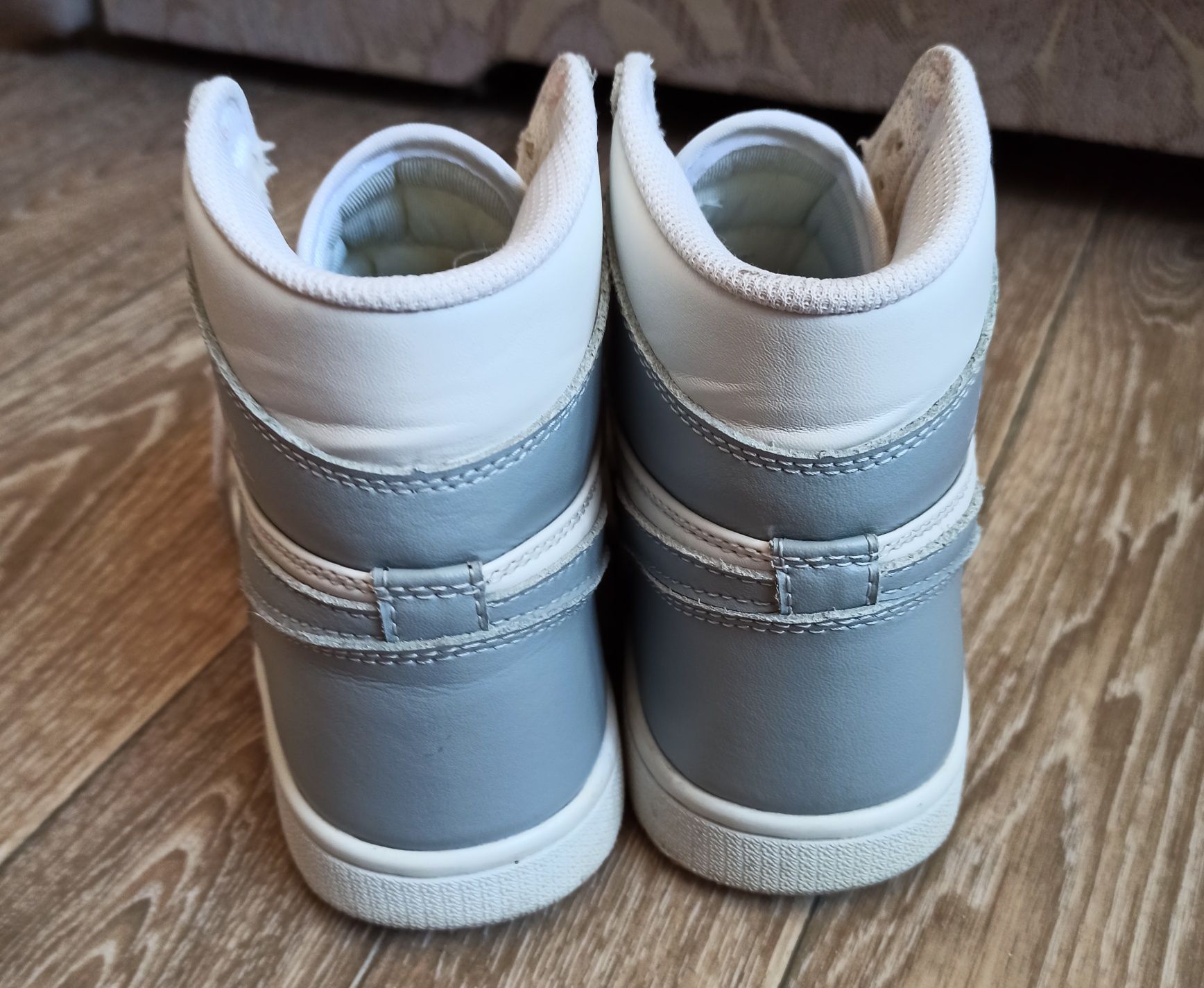 Жіночі кросівки Nike Air Jordan Pink високі