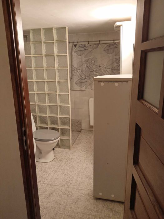 Do wynajęcia pokój w domu jednorodzinnym.