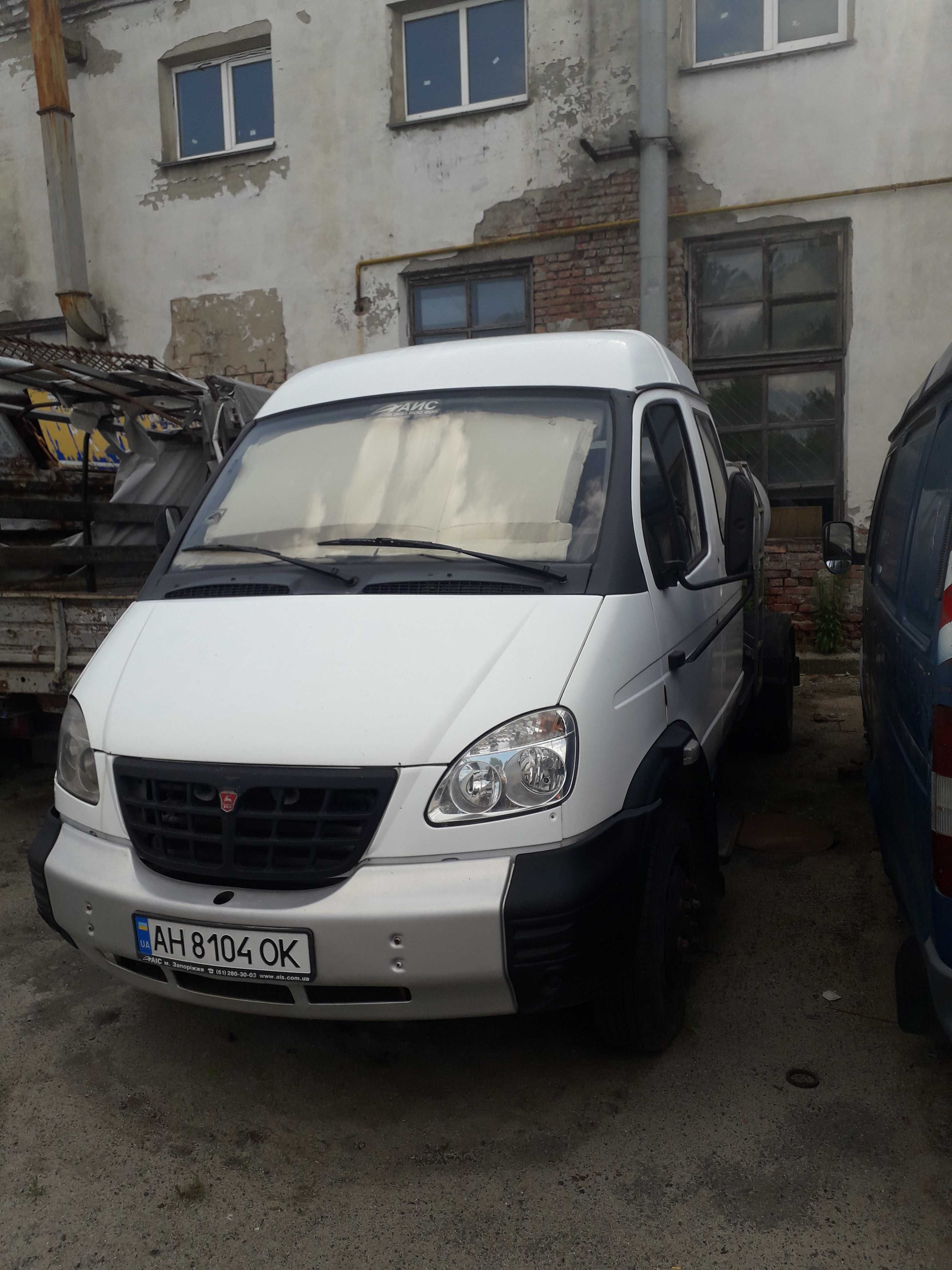 Две установки Strassmayr 6000/1008 STPдля ямочного ремонта дорог