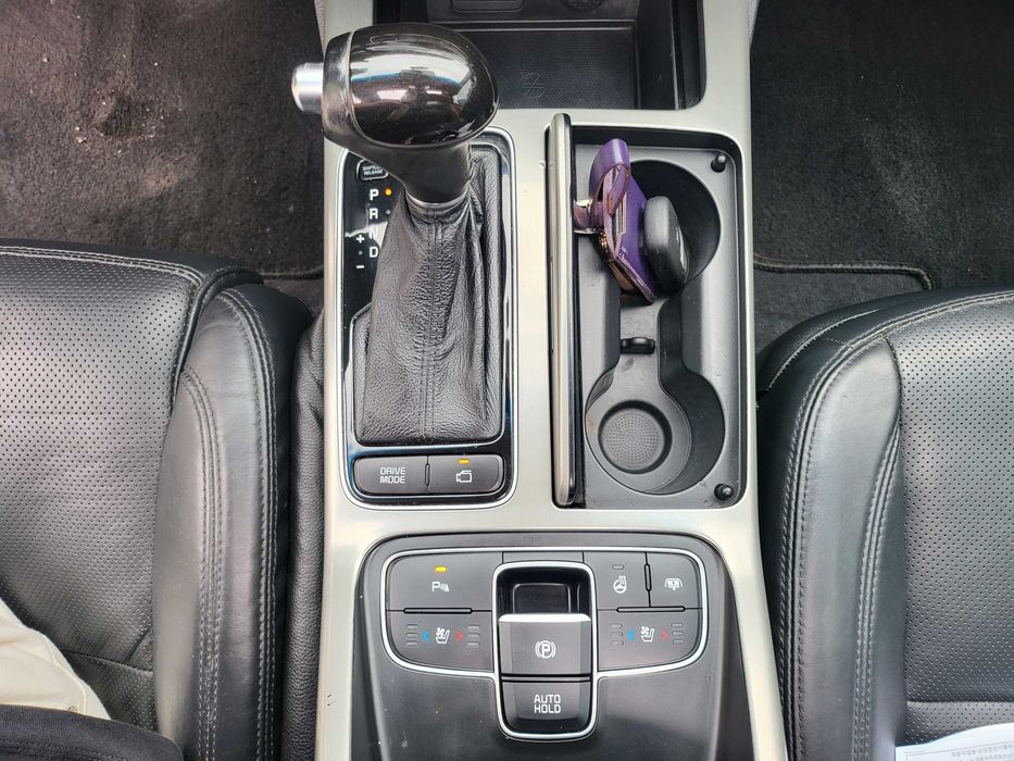 Kia K7 2015, 2.5 Hybrid, седан з низькою витратою палива з Кореї