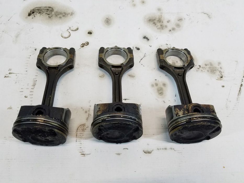 TŁOK KORBOWÓD KIA SPORTAGE III 1.6 GDI G4FD