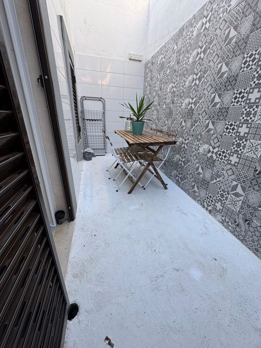 Charmoso duplex T1 - Para arrendar - Barreiro, Margem Sul