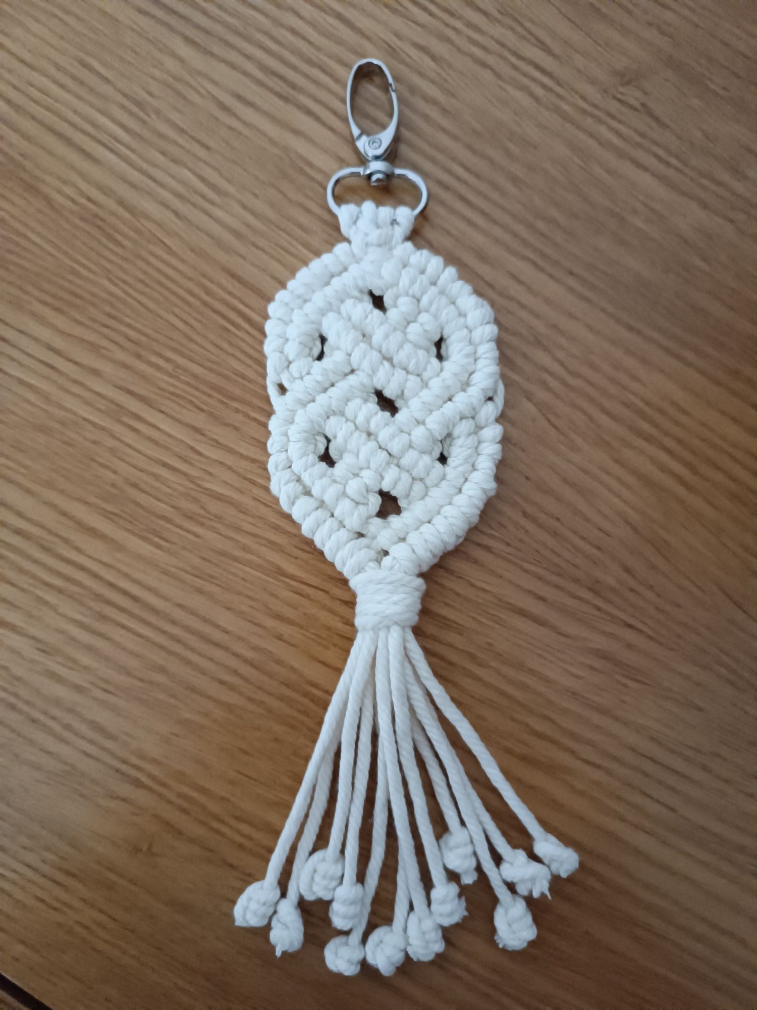 Porta chaves em macramé
