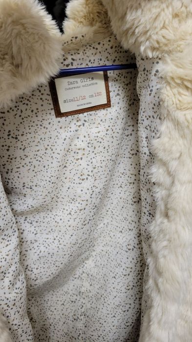 Тепла дитяча жилетка для дівчаток ZARA girls розмір 152
Стан: ідеальни