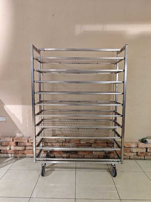 Solidny wózek do studzenia pieczywa 127x40x180 ze stali nierdzewnej